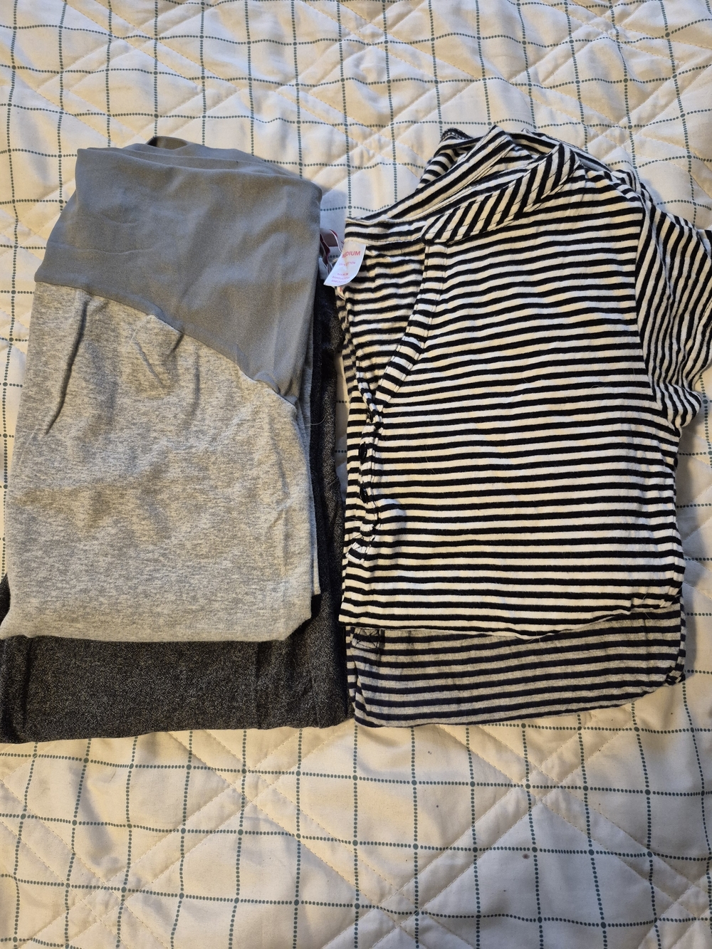Womens Maternity Tops And Bottoms